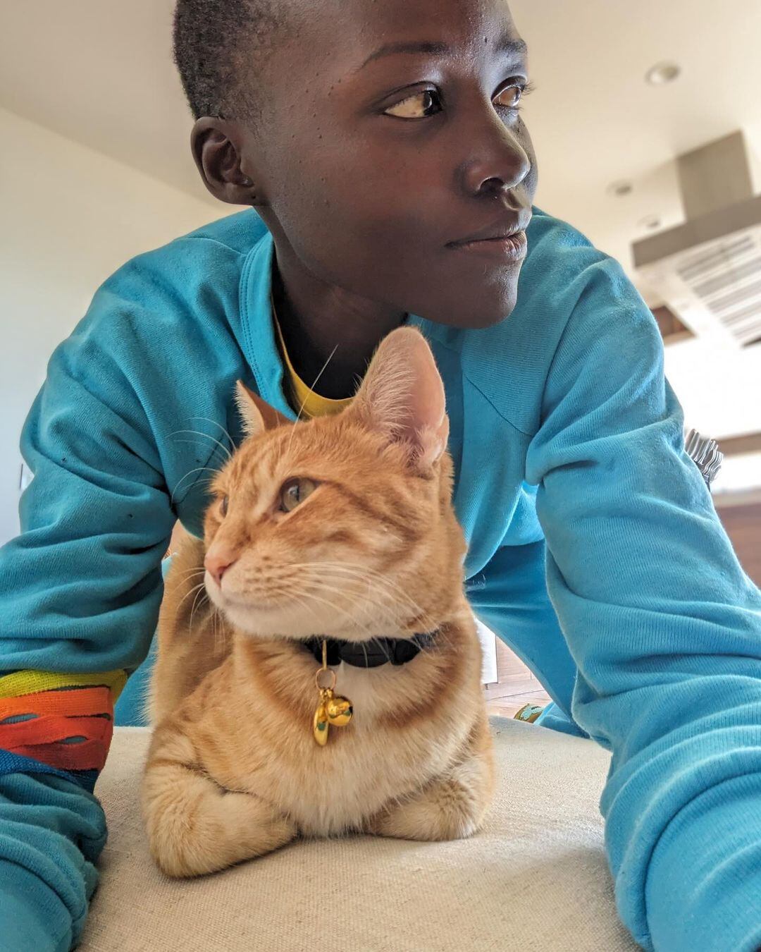 Lupita Nyong'o y su gato Yoyo