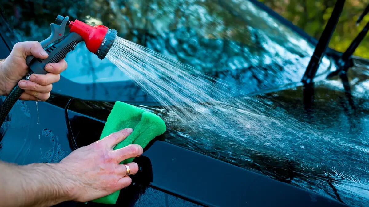 Cómo lavar un carro: paso a paso - Autofact