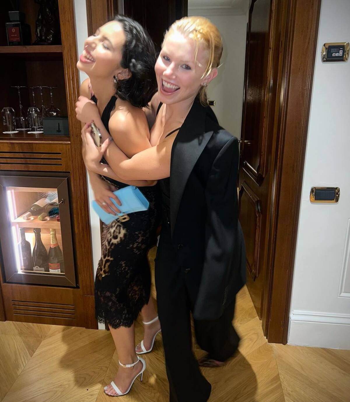 Monica compartió fotos junto a Ángela en Roma