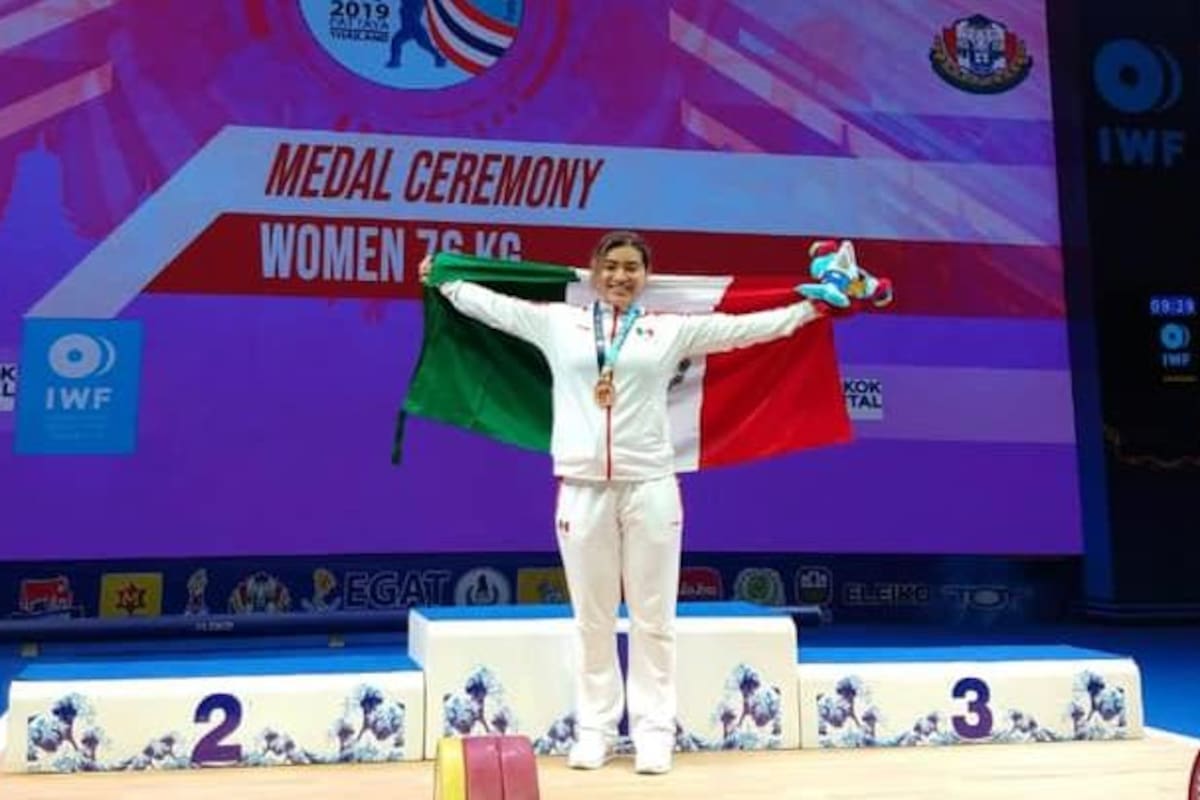 La pesista Aremi Fuentes gana bronce en campeonato mundial