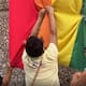 Protestan contra Infonavit por actos de homofobia tras romper bandera LGBT+