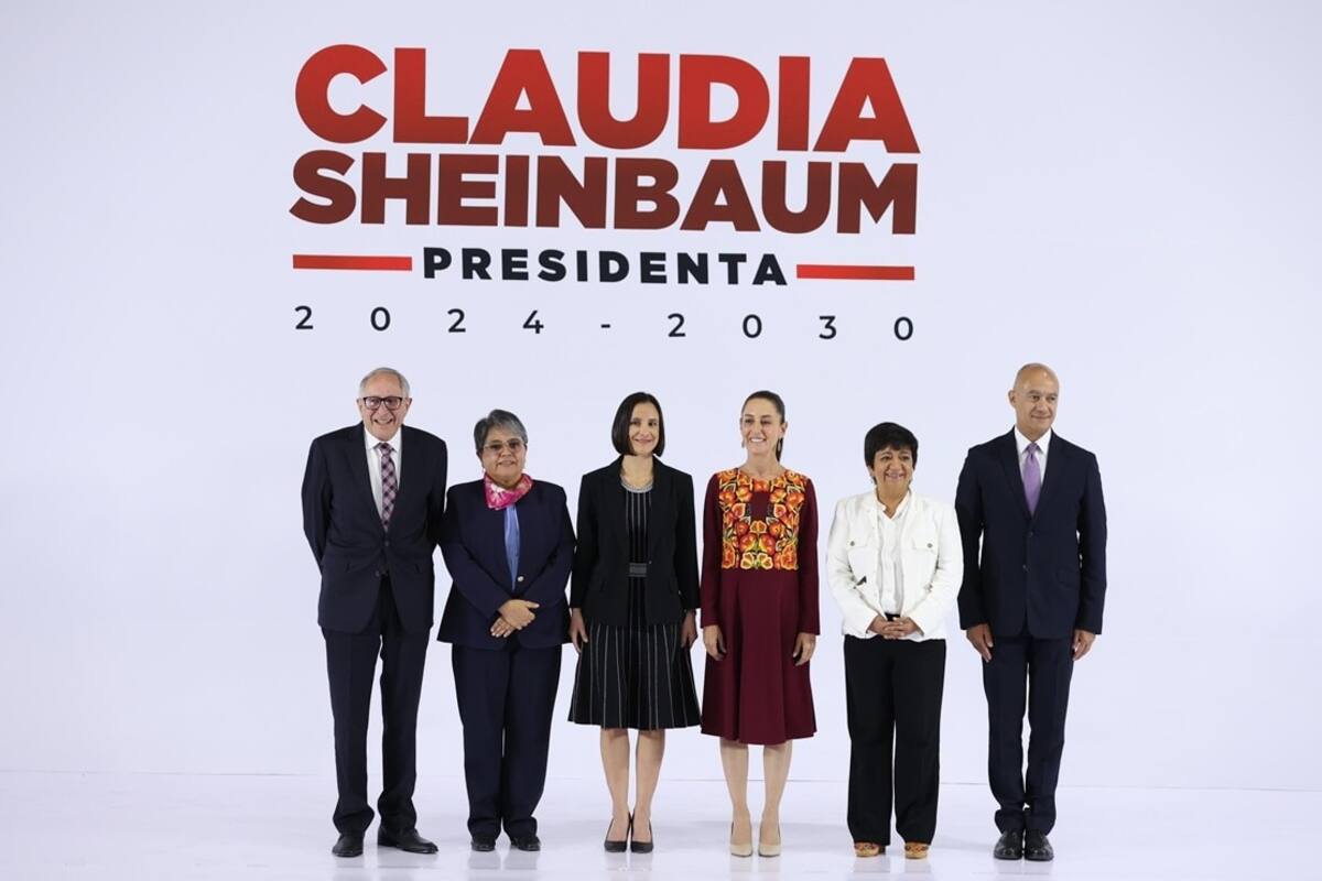 Presenta Sheinbaum a cinco miembros de su Gabinete