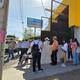 Ciudadanos enfrentan largas filas en el Aeropuerto Internacional Ignacio L. Pesqueira para ejercer su voto