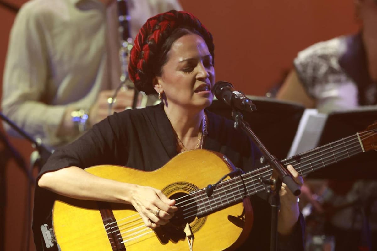 Natalia Lafourcade deslumbra en Festival Paax de la Riviera Maya