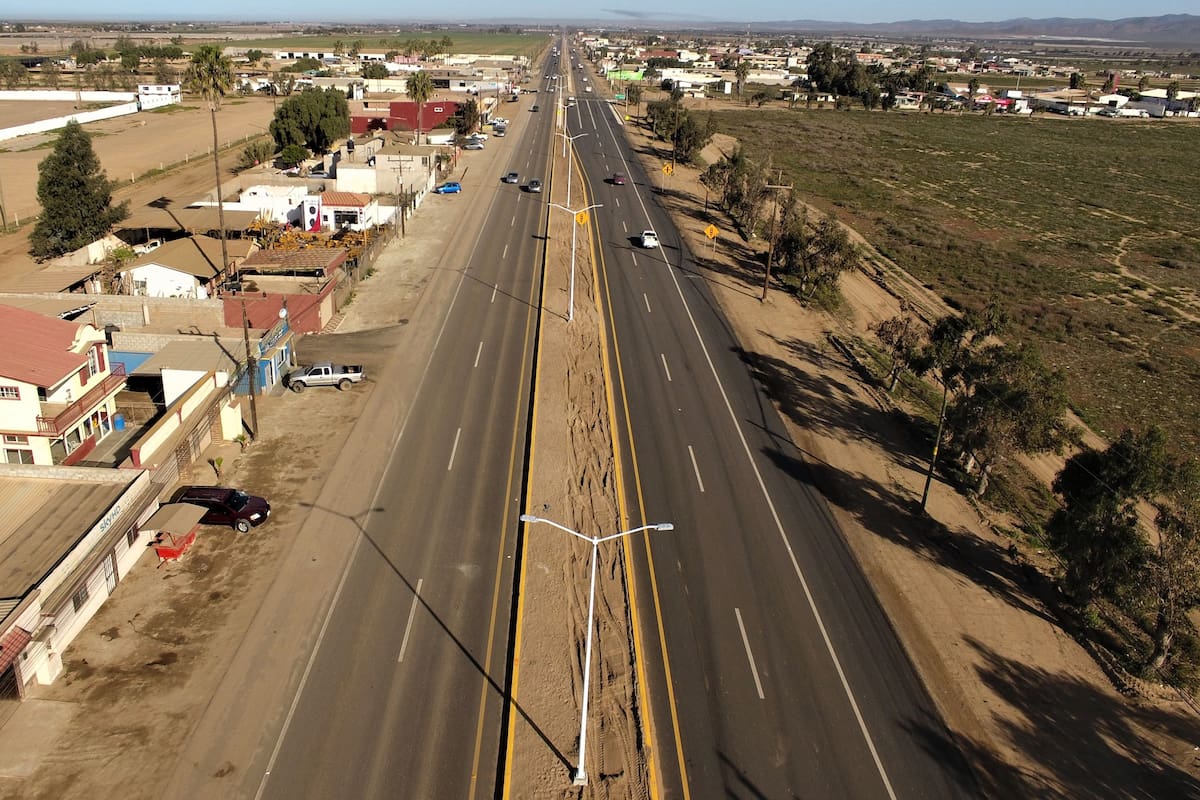 Tramo carretero modernizado en San Quintín en operación: SICT