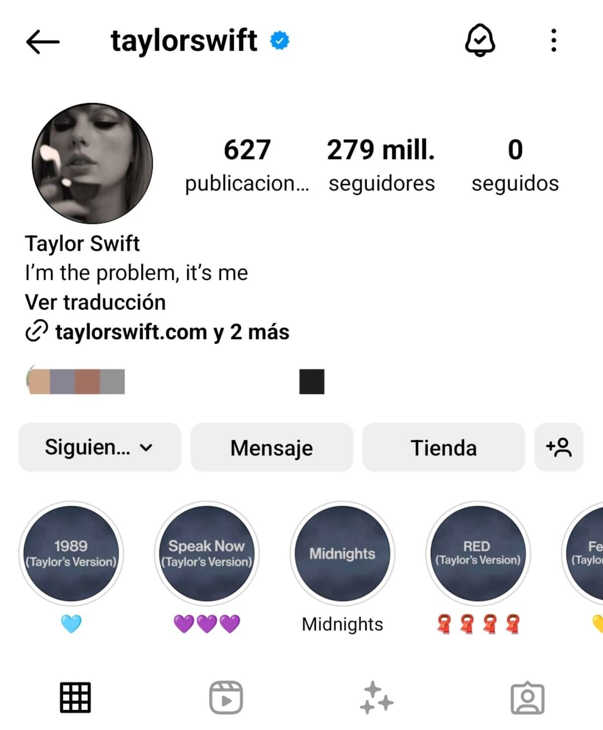 Perfil de Instagram de la cantante: cambió su foto de perfil a blanco y negro.
