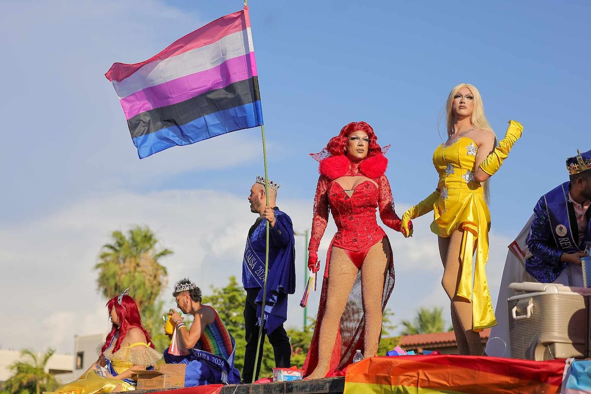 Marcha del Orgullo en Hermosillo celebra ‘Dignidad para las vidas trans’ con récord de asistencia