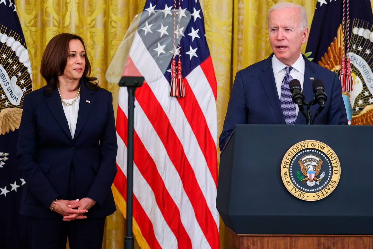 El presidente de Estados Unidos, Joe Biden, y la vicepresidenta Kamala Harris. | EFE/EPA/OLIVER CONTRERAS / POOL
