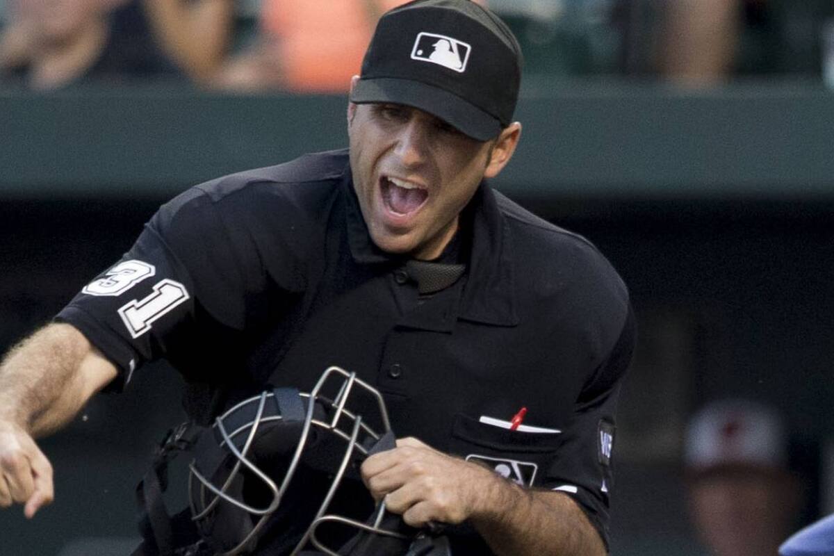 MLB castiga al umpire Pat Hoberg por tema de apuestas