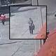 VIDEO: Hombre se dispara en la cabeza en medio de una calle a plena luz del día en Tlaxcala (Imágenes fuertes)