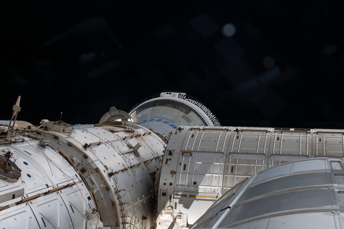 EEI: Astronautas se resguardan en sus cápsulas tras la desintegración de un satélite