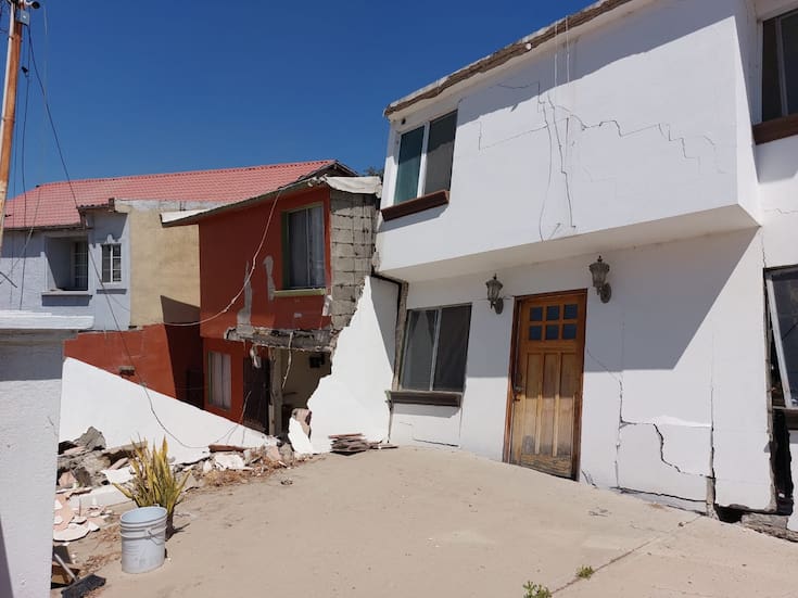 Declaran emergencia por riesgo de derrumbe en Lomas Conjunto Residencial 