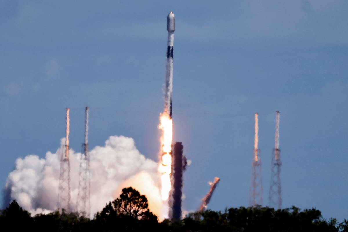 SpaceX lanza satélites de la nueva constelación de espionaje estadounidense