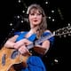 Taylor Swift detiene concierto para ayudar a fanáticos en problemas