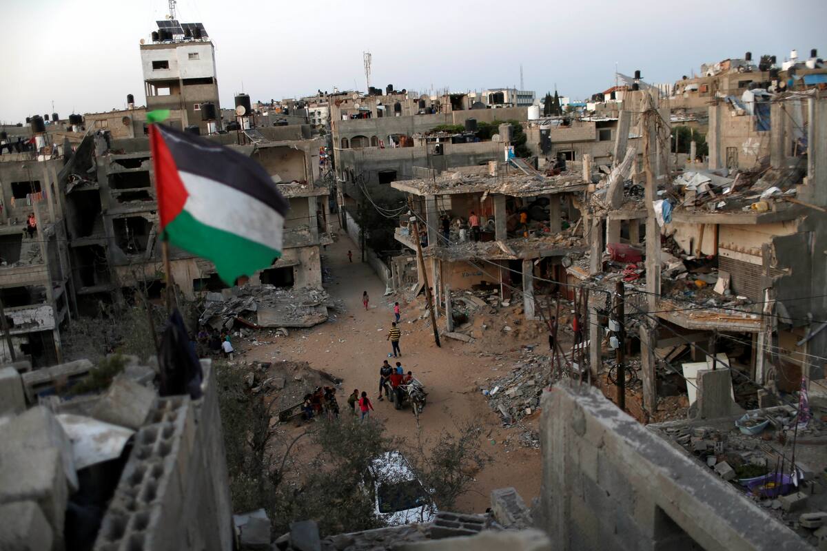 Veinte palestinos fallecen en ataques israelíes en campamento de desplazados en Ráfah