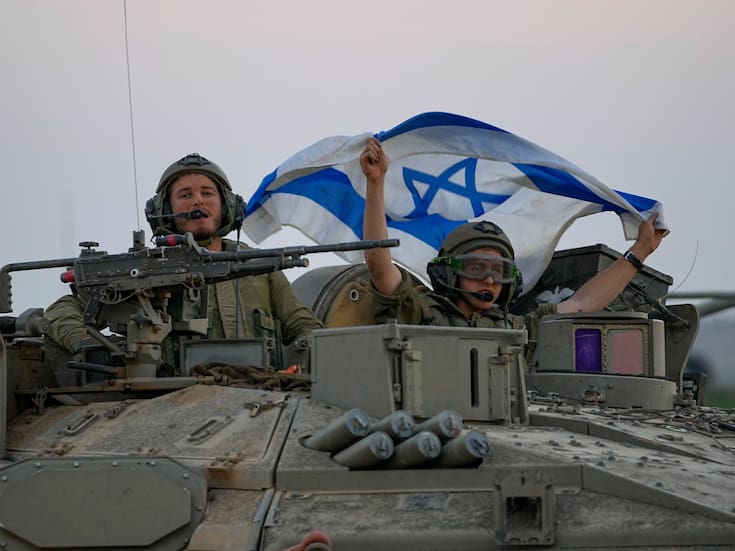 Tanques israelíes disparan contra zonas de evacuación y matan a 21 personas en Gaza; 12 eran mujeres: Reuters