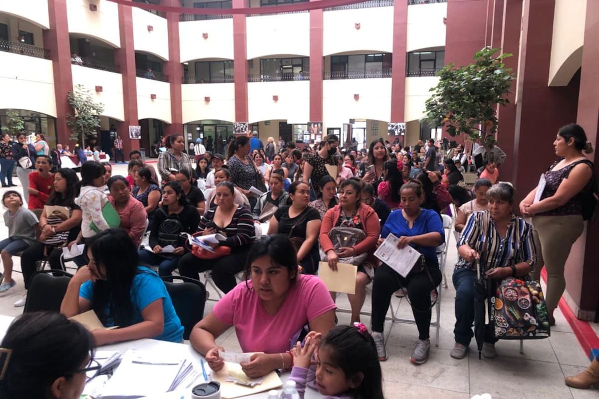 Entregarán vales de becas a alumnos de educación básica y media superior en Rosarito