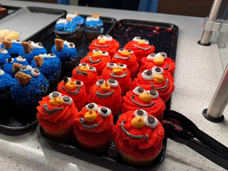 Elmo y sus amigos dan nueva experiencia culinaria en Sesame Place
