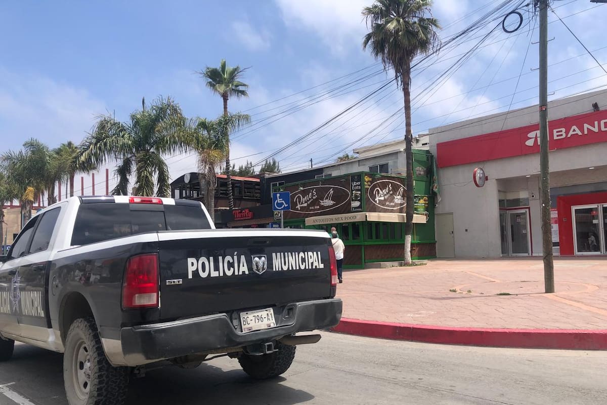 Continúan extorsiones policiacas y de inspectores en Rosarito
