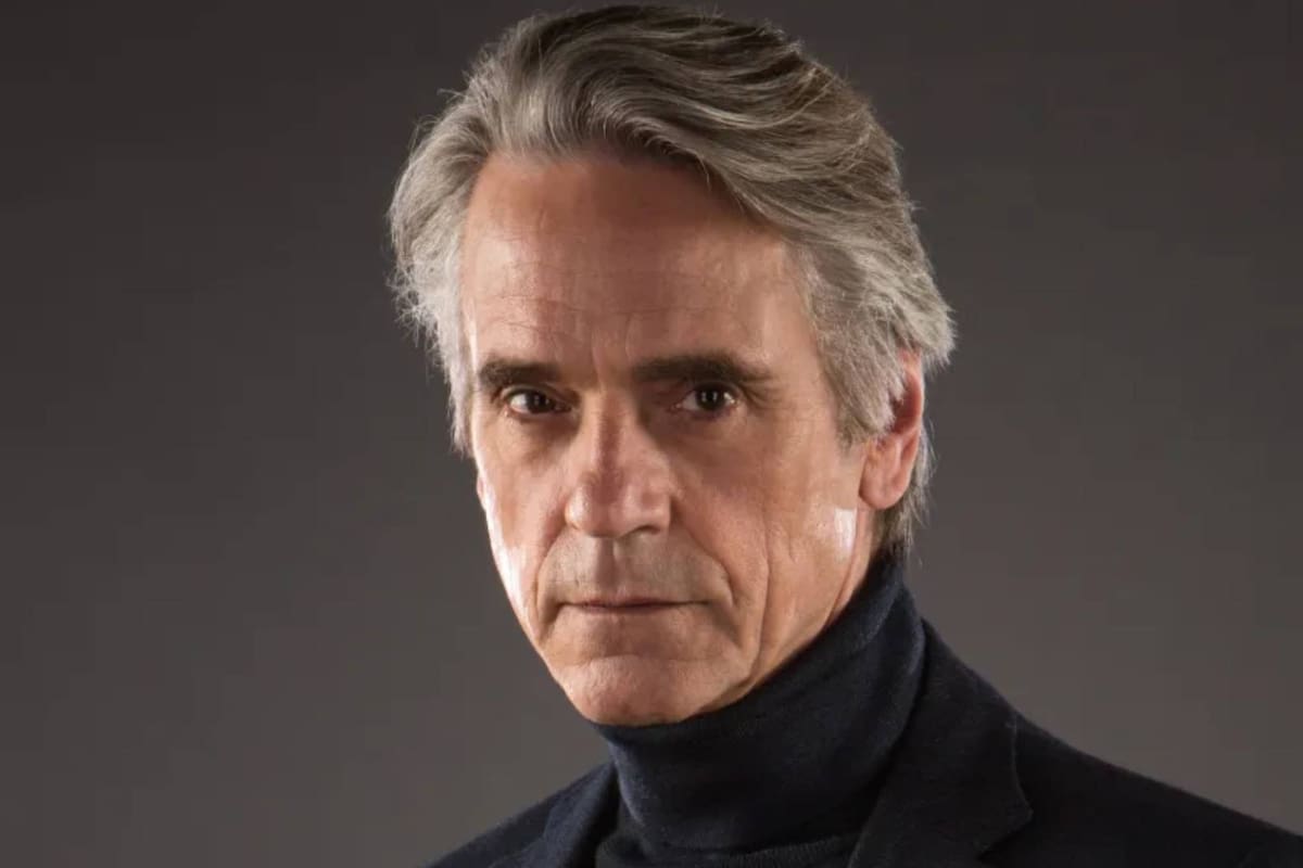 Jeremy Irons se une a 'The Morning Show', con Jennifer Aniston