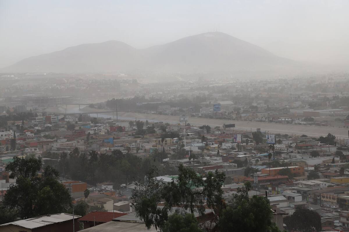 Lluvias en Tijuana: Atiende Bomberos incidentes debido a la tormenta