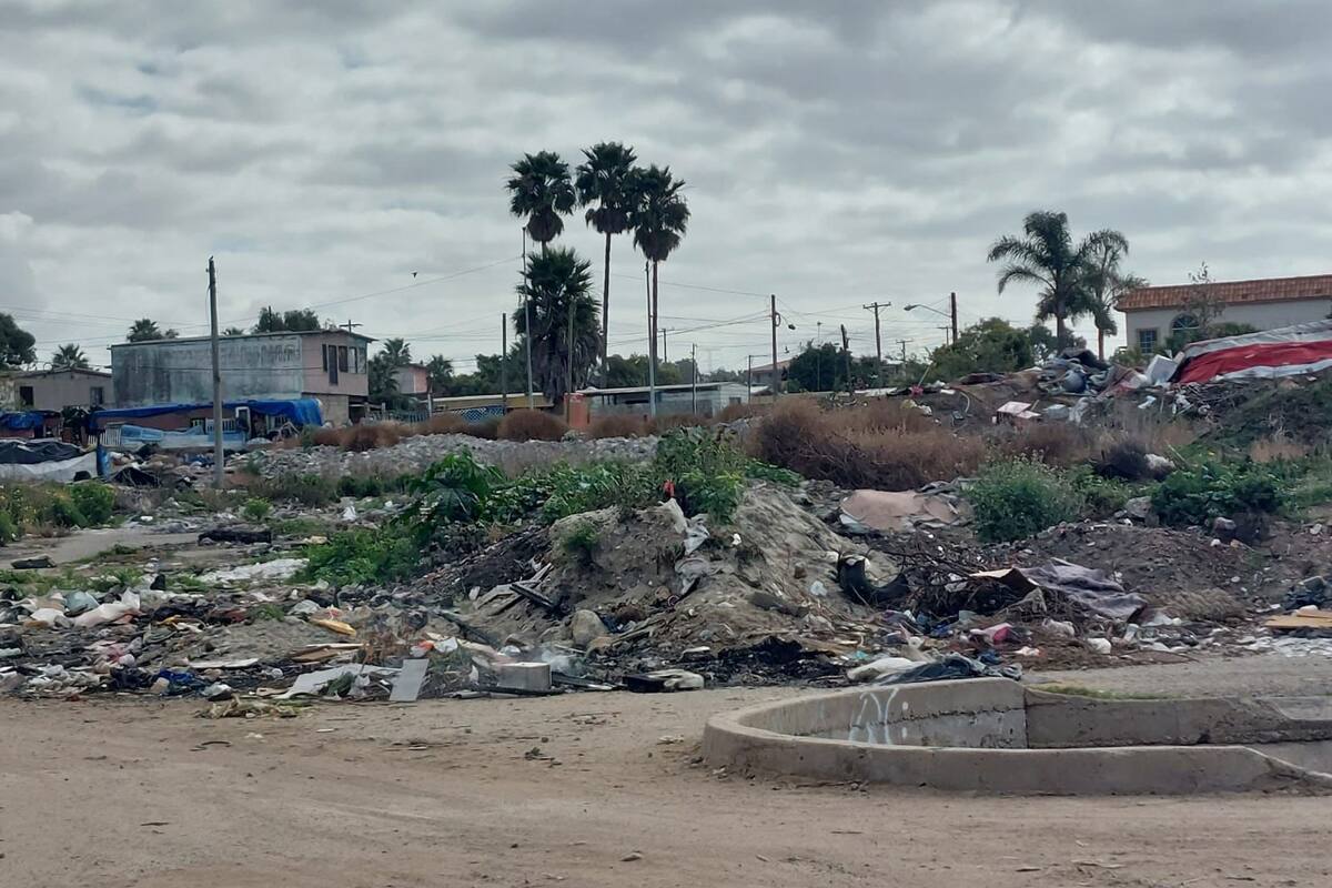 Habitantes sufren por inseguridad y basura en Reserva San Fernando en Rosarito