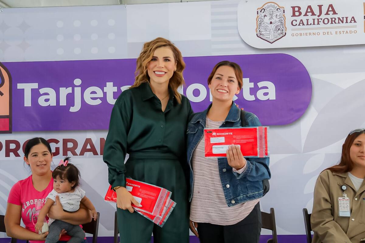 Invita Gobernadora Marina del Pilar a mujeres jefas de familia a registrarse para obtener tarjeta violenta