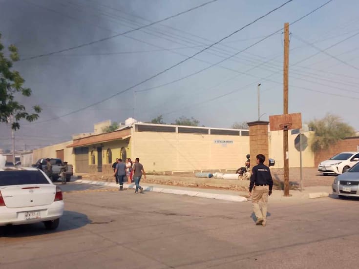 Controlan incendio en la colonia Villas del Tular, en Guaymas