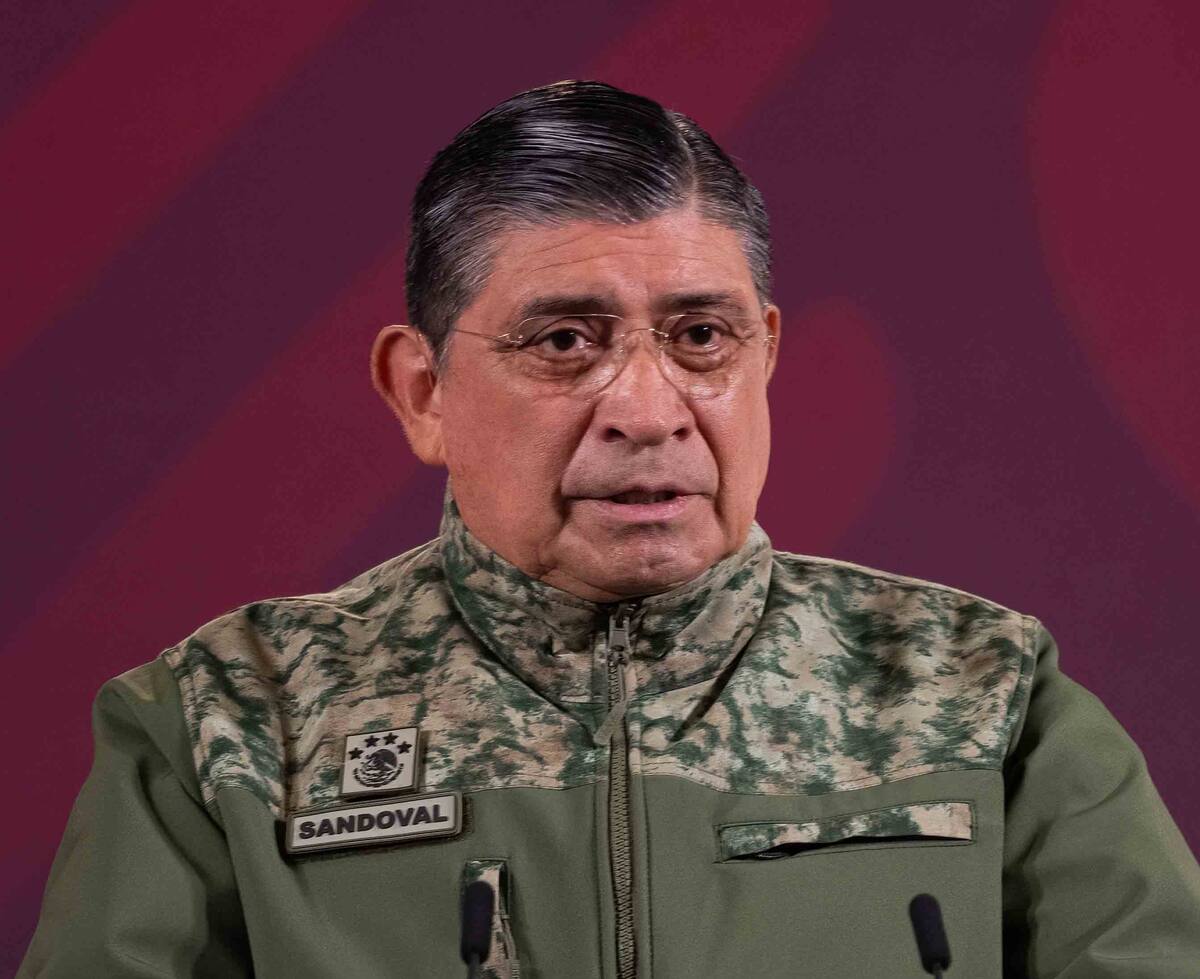 Luis Cresencio Sandoval González, actual titular de Sedena, institución a la que se incorporaría la Guardia Nacional.
Foto: Presidencia
