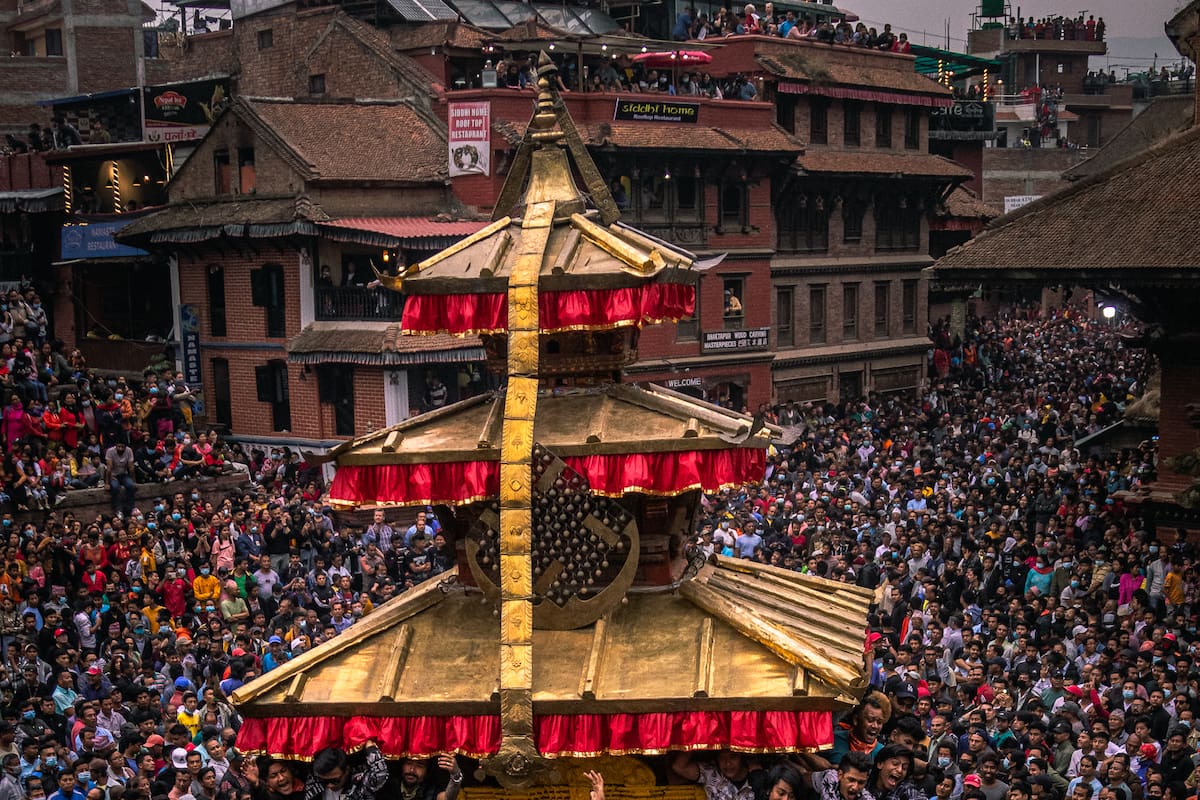 Bisket Jatra: Un festival nepalí donde los azotes traen buena suerte 