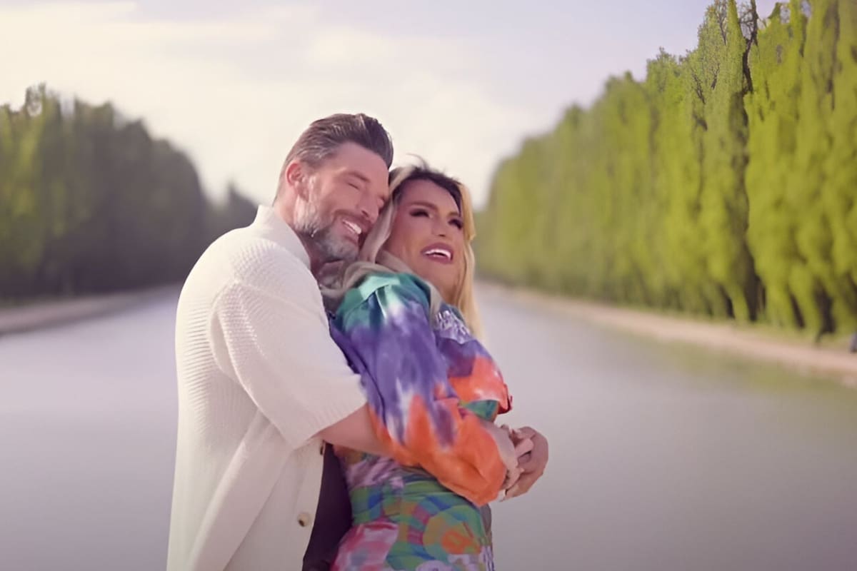 Wendy Guevara estrena junto a Julián Gil videoclip de su canción 'Amor Viejo en París’