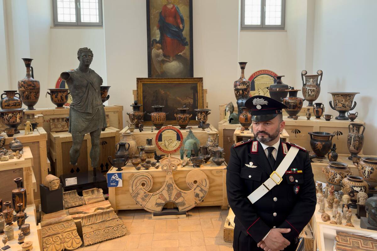 Italia recupera 600 obras arqueológicas robadas en EU