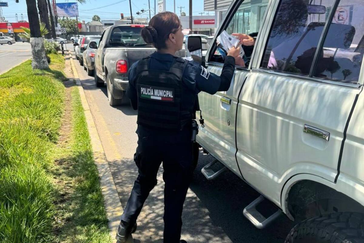 Policía Municipal de Ensenada realiza campaña “Maneja Seguro”