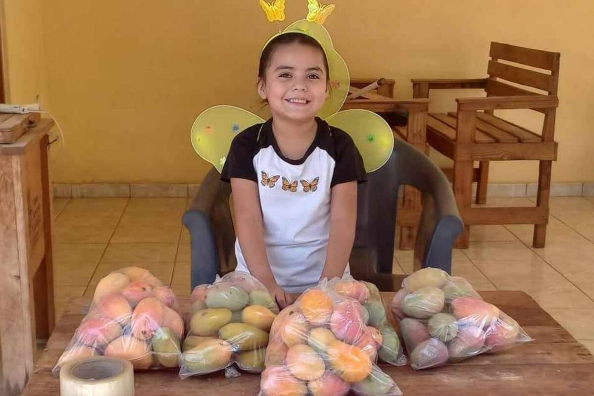 Desde Hermosillo vienen a comprarle mangos a “Chabelita”